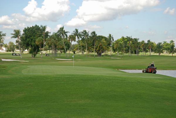 Golf Course Maintenance in Falls Church